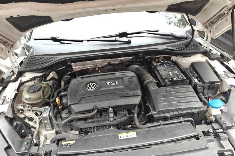 Used Volkswagen FAW-Volkswagen CC 2021 Estate Car 380TSI Vizion Edition Engine Bay