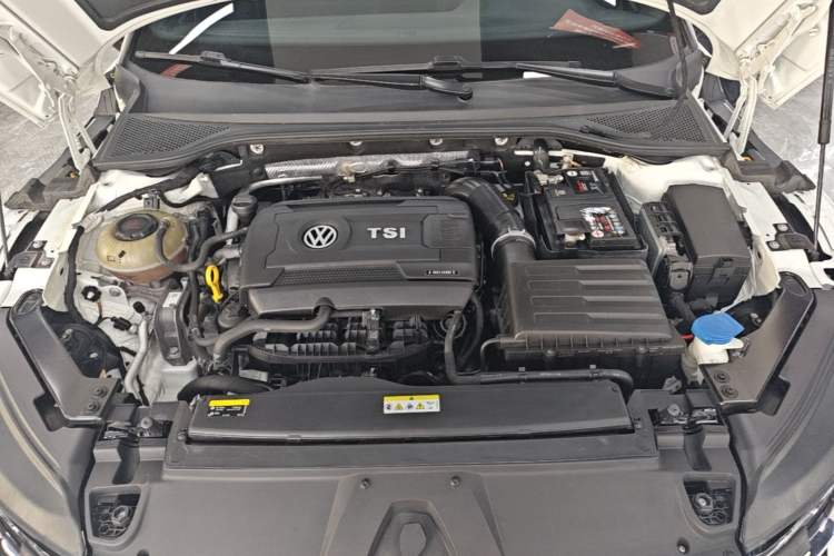 Used Volkswagen FAW-Volkswagen CC 2021 380TSI Striking Edition Engine Bay