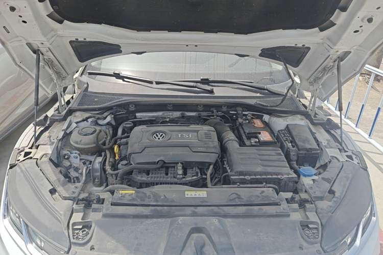 Used Volkswagen FAW-Volkswagen CC 2021 380TSI Striking Edition Engine Bay