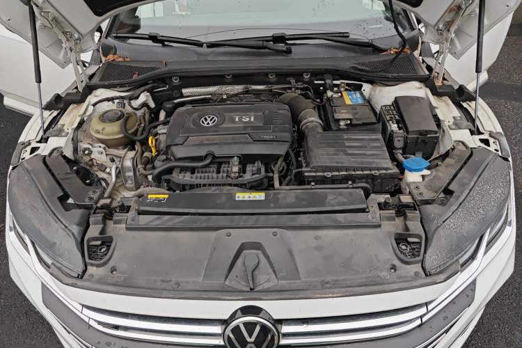 Used Volkswagen FAW-Volkswagen CC 2021 380TSI Striking Edition Engine Bay