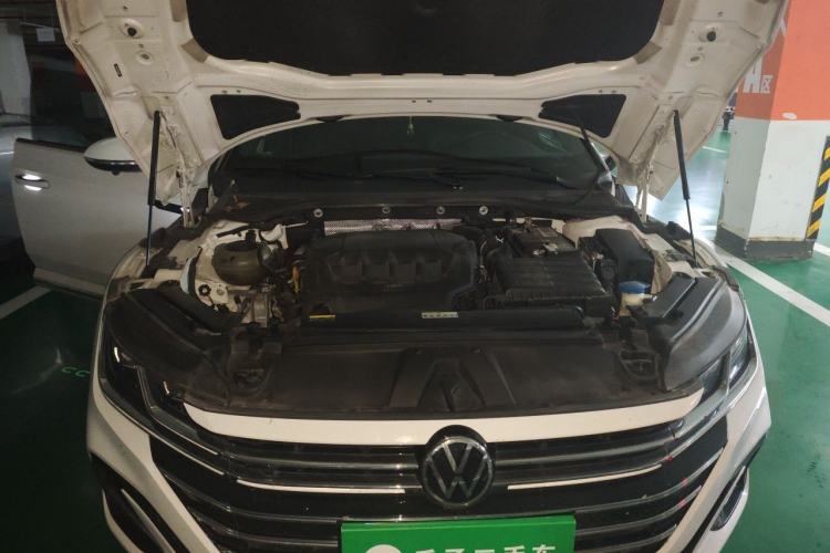 Used Volkswagen FAW-Volkswagen CC 2021 330TSI Launch Edition Engine Bay