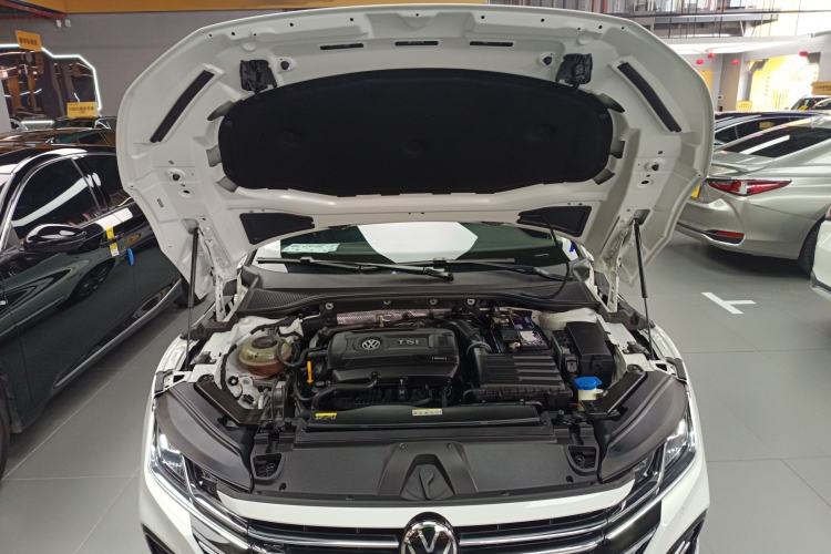 Used Volkswagen FAW-Volkswagen CC 2021 380TSI Striking Edition Engine Bay