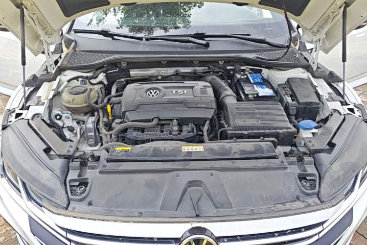 Used Volkswagen FAW-Volkswagen CC 2021 380TSI Striking Edition Engine Bay