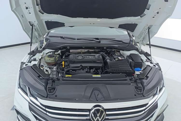 Used Volkswagen FAW-Volkswagen CC 2021 Estate Car 380TSI Vizion Edition Engine Bay