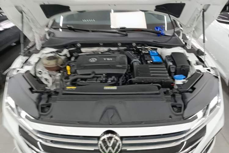 Used Volkswagen FAW-Volkswagen CC 2021 380TSI Striking Edition Engine Bay