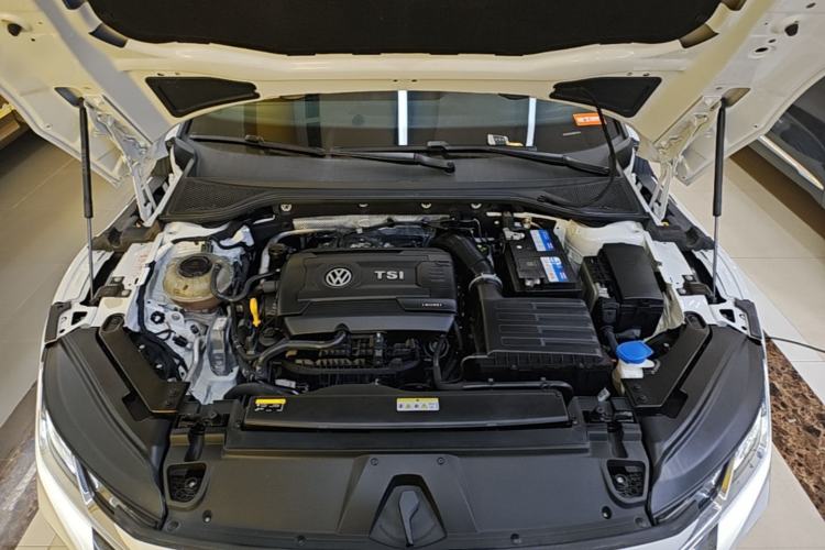 Used Volkswagen FAW-Volkswagen CC 2021 380TSI Striking Edition Engine Bay