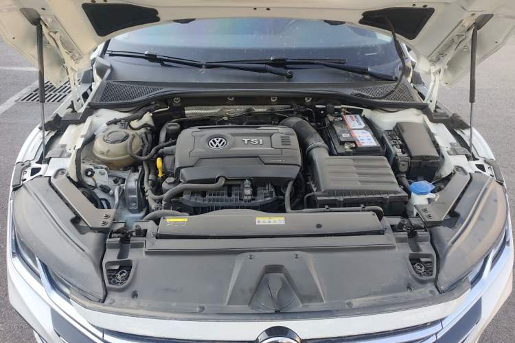 Used Volkswagen FAW-Volkswagen CC 2021 380TSI Striking Edition Engine Bay
