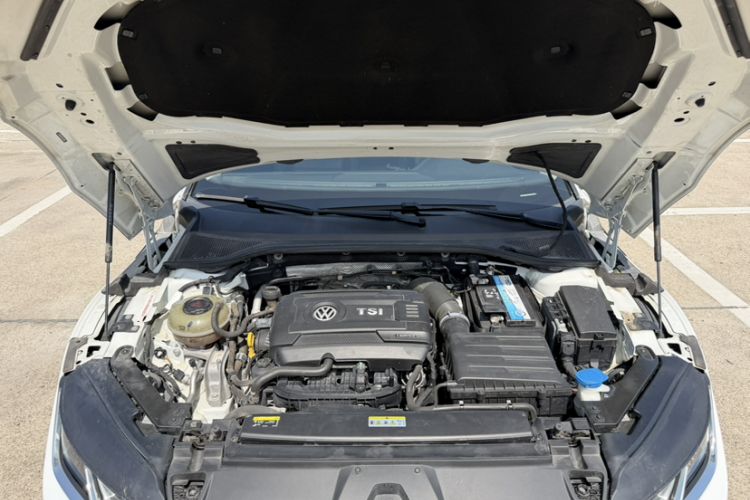 Used Volkswagen FAW-Volkswagen CC 2021 Estate Car 380TSI Vizion Edition Engine Bay