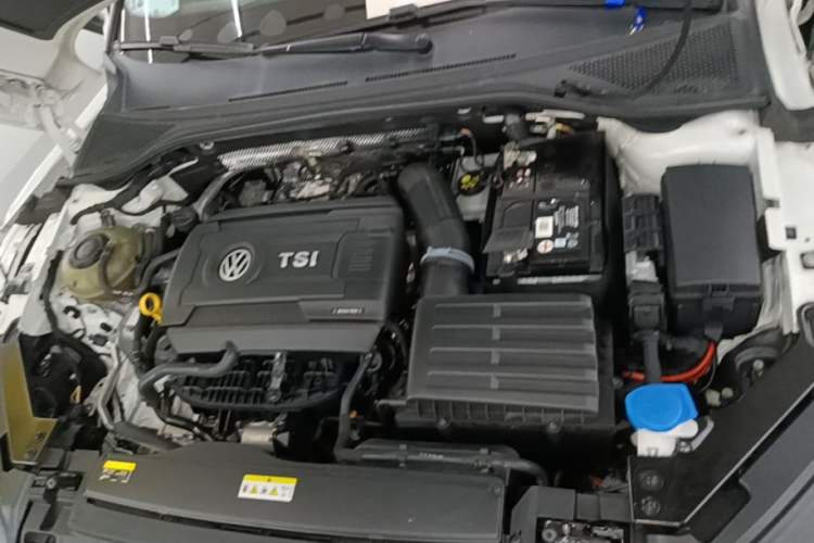 Used Volkswagen FAW-Volkswagen CC 2021 380TSI Striking Edition Engine Bay