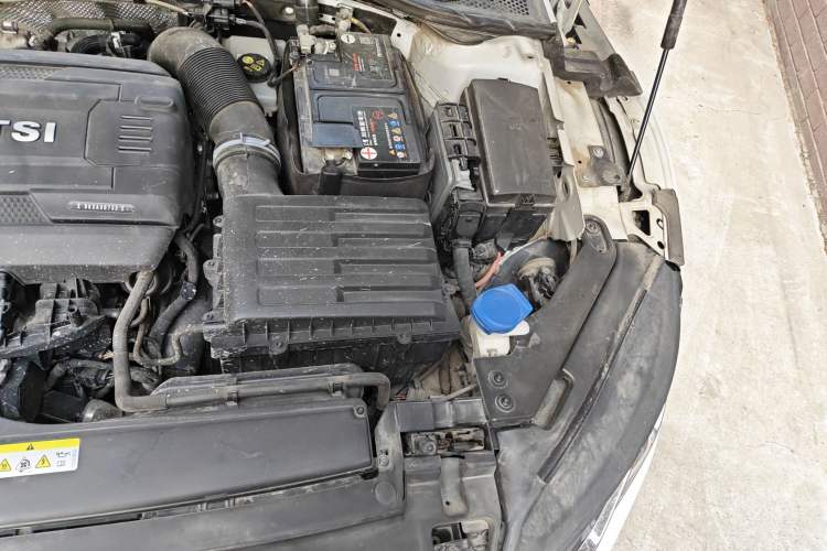 Used Volkswagen FAW-Volkswagen CC 2021 380TSI Striking Edition Engine Bay Left