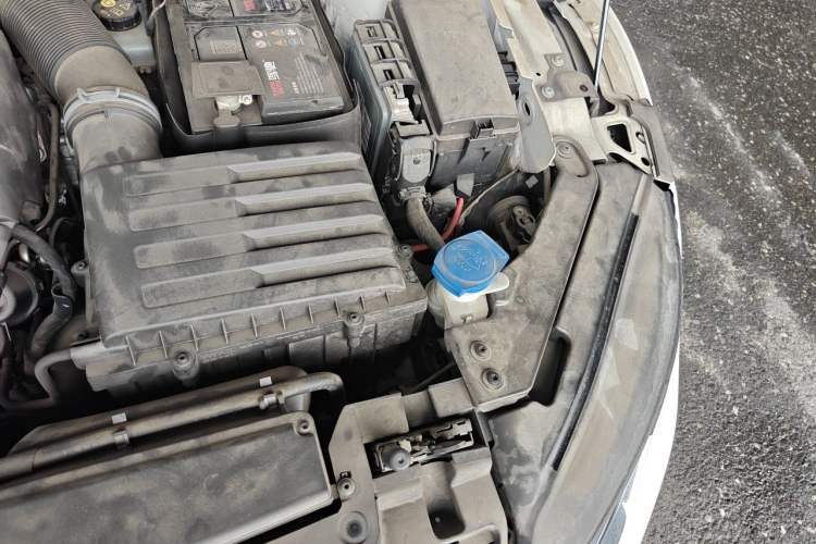 Used Volkswagen FAW-Volkswagen CC 2021 Estate Car 380TSI Vizion Edition Engine Bay Left