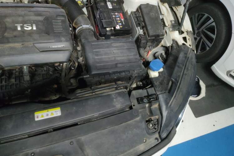 Used Volkswagen FAW-Volkswagen CC 2021 380TSI Striking Edition 30th Anniversary Model Engine Bay Left