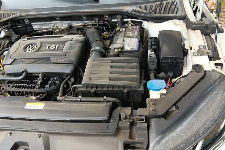 Used Volkswagen FAW-Volkswagen CC 2021 380TSI Striking Edition 30th Anniversary Model Engine Bay Left
