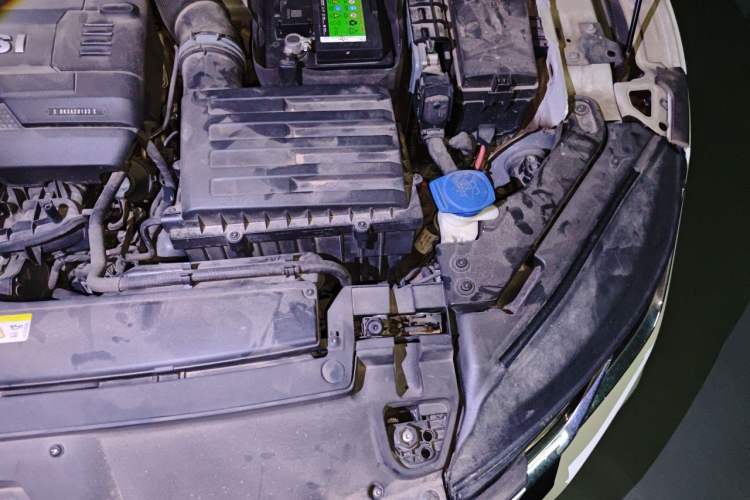 Used Volkswagen FAW-Volkswagen CC 2021 380TSI Brilliant Edition Engine Bay Left