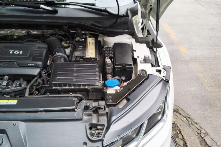 Used Volkswagen FAW-Volkswagen CC 2021 Estate Car 380TSI Vizion Edition Engine Bay Left