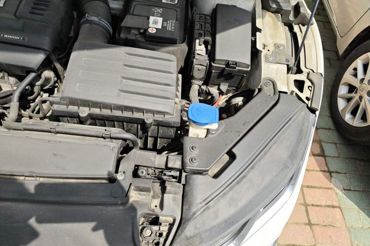 Used Volkswagen FAW-Volkswagen CC 2021 Estate Car 380TSI Vizion Edition Engine Bay Left