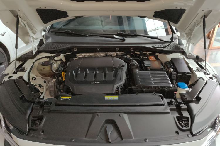 Used Volkswagen FAW-Volkswagen CC 2021 330TSI Ignite Edition Engine Bay