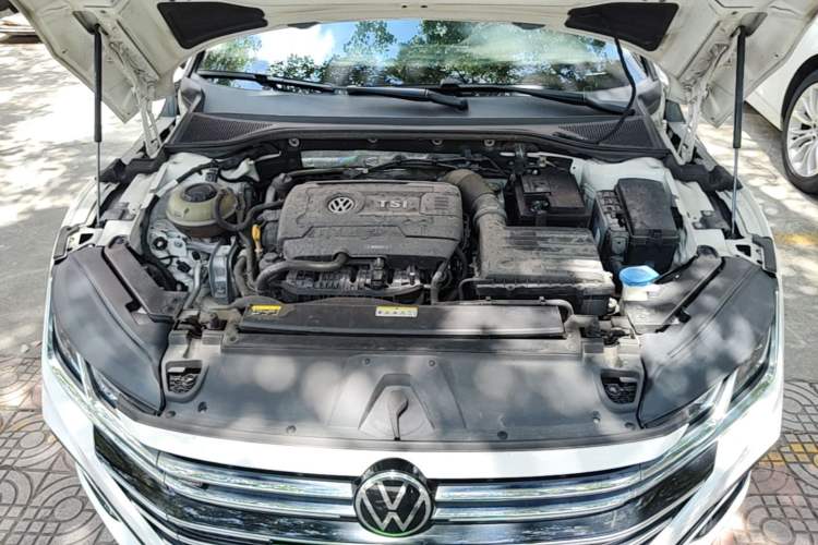 Used Volkswagen FAW-Volkswagen CC 2021 380TSI Striking Edition Engine Bay