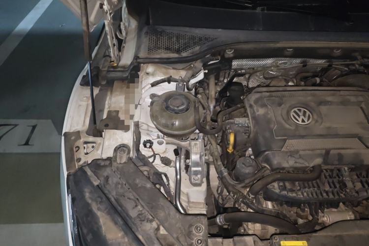 Used Volkswagen FAW-Volkswagen CC 2021 380TSI Striking Edition Engine Bay Right