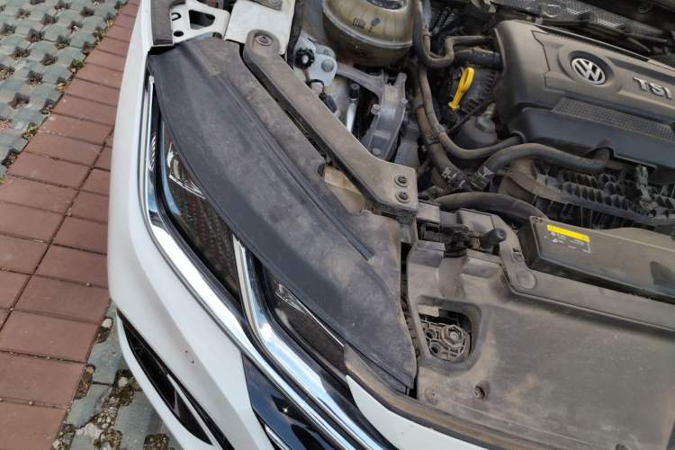Used Volkswagen FAW-Volkswagen CC 2021 380TSI Striking Edition Engine Bay Right