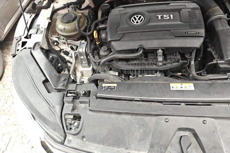 Used Volkswagen FAW-Volkswagen CC 2021 Estate Car 380TSI Vizion Edition Engine Bay Right