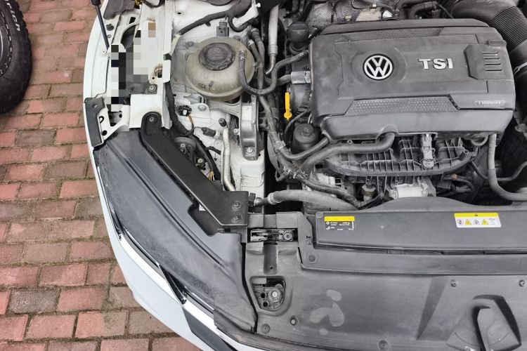Used Volkswagen FAW-Volkswagen CC 2021 Estate Vehicle 380TSI Vizzion Edition Engine Bay Right