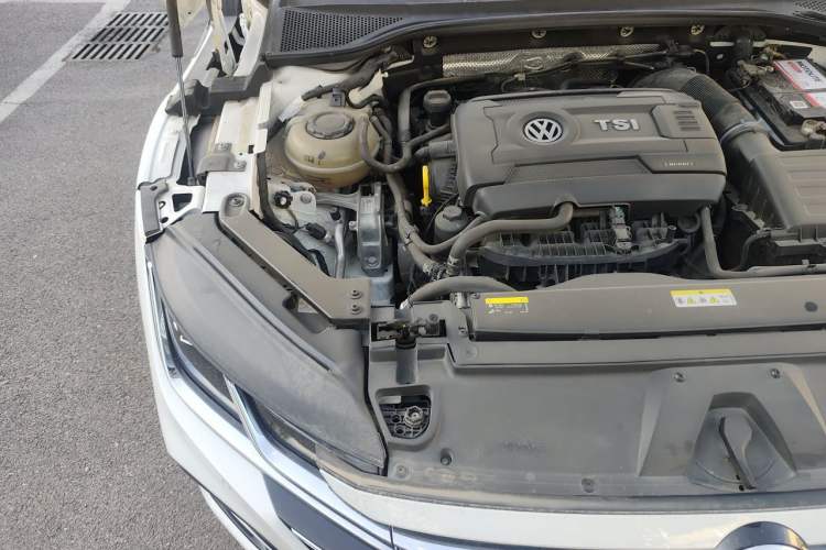 Used Volkswagen FAW-Volkswagen CC 2021 380TSI Striking Edition Engine Bay Right