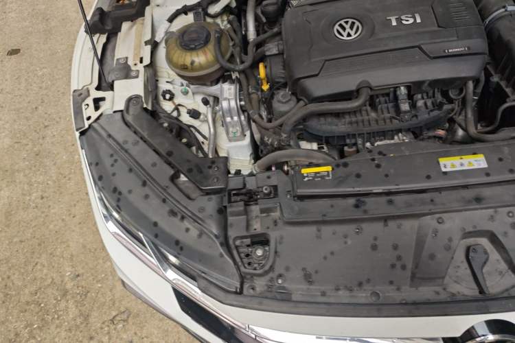 Used Volkswagen FAW-Volkswagen CC 2021 Estate Car 380TSI Vizion Edition Engine Bay Right