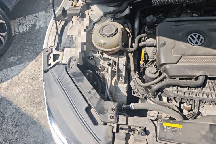 Used Volkswagen FAW-Volkswagen CC 2021 380TSI Striking Edition Engine Bay Right