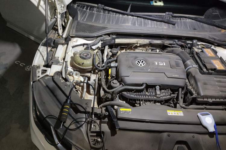 Used Volkswagen FAW-Volkswagen CC 2021 380TSI Striking Edition Engine Bay Right
