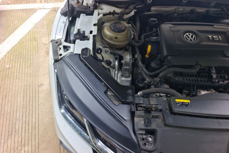 Used Volkswagen FAW-Volkswagen CC 2021 Estate Car 380TSI Vizion Edition Engine Bay Right