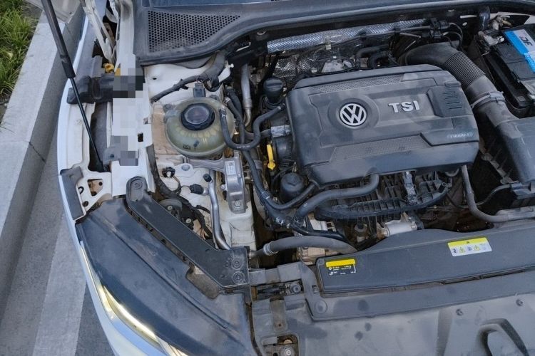 Used Volkswagen FAW-Volkswagen CC 2021 Estate Car 380TSI Vizion Edition Engine Bay Right