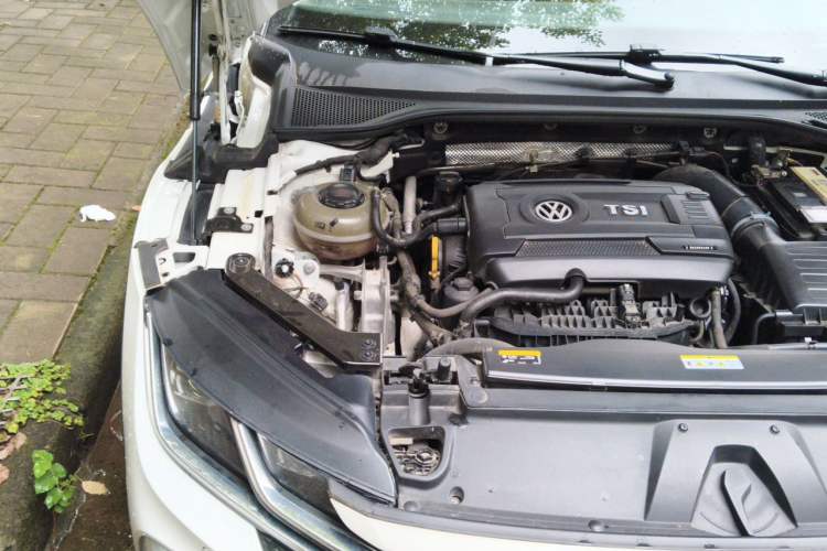 Used Volkswagen FAW-Volkswagen CC 2021 Estate Car 380TSI Vizion Edition Engine Bay Right