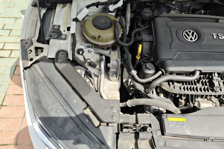Used Volkswagen FAW-Volkswagen CC 2021 Estate Car 380TSI Vizion Edition Engine Bay Right