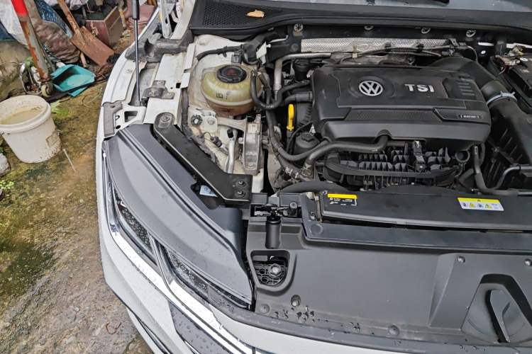 Used Volkswagen FAW-Volkswagen CC 2021 380TSI Striking Edition Engine Bay Right