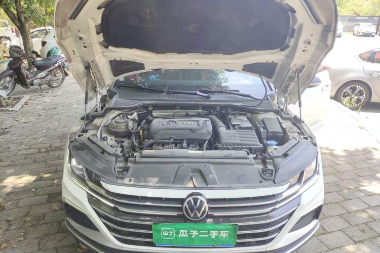 Used Volkswagen FAW-Volkswagen CC 2021 Estate Vehicle 380TSI Vizzion Edition Engine Bay