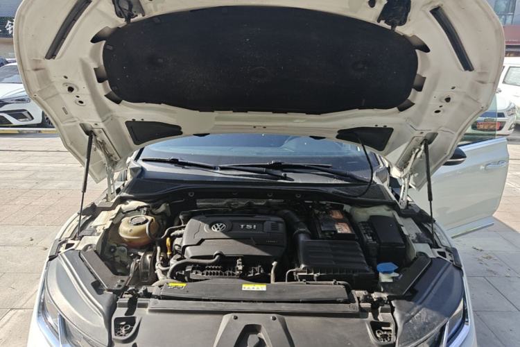 Used Volkswagen FAW-Volkswagen CC 2021 380TSI Striking Edition Engine Bay