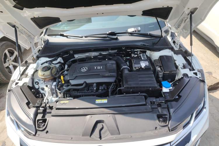 Used Volkswagen FAW-Volkswagen CC 2021 380TSI Striking Edition Engine Bay