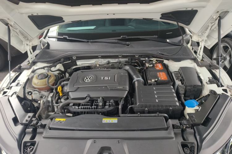 Used Volkswagen FAW-Volkswagen CC 2021 380TSI Striking Edition Engine Bay