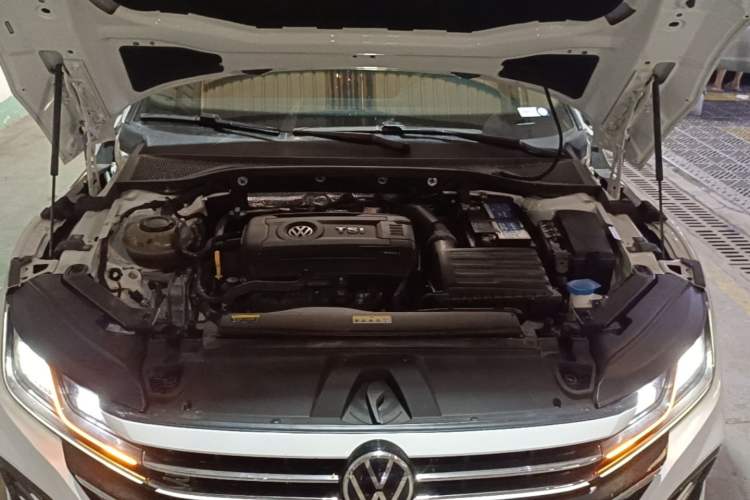Used Volkswagen FAW-Volkswagen CC 2021 380TSI Striking Edition Engine Bay