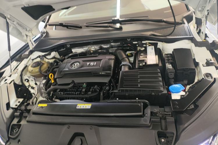 Used Volkswagen FAW-Volkswagen CC 2021 380TSI Striking Edition Engine Bay