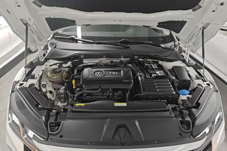 Used Volkswagen FAW-Volkswagen CC 2021 380TSI Striking Edition Engine Bay