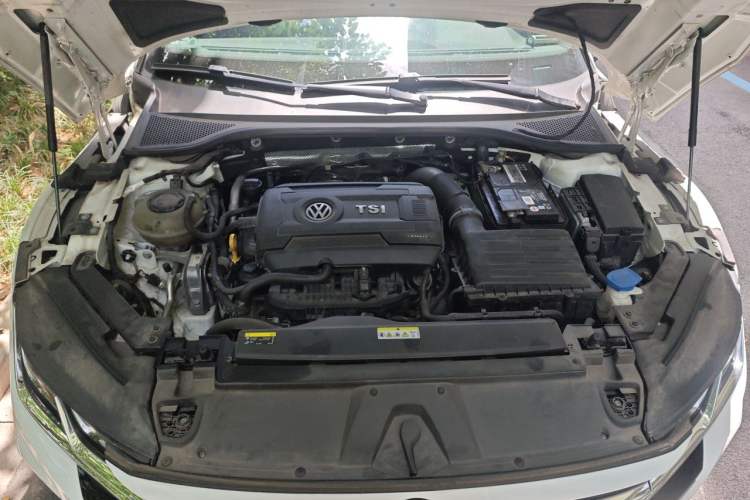 Used Volkswagen FAW-Volkswagen CC 2021 380TSI Striking Edition Engine Bay
