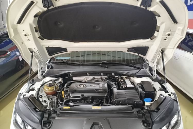 Used Volkswagen FAW-Volkswagen CC 2021 380TSI Striking Edition Engine Bay