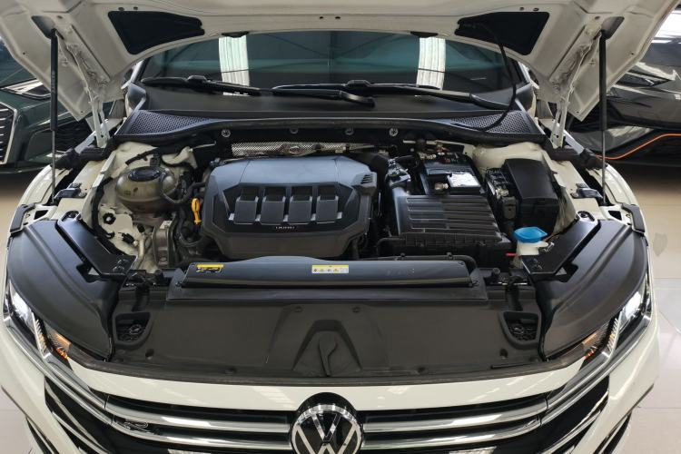 Used Volkswagen FAW-Volkswagen CC 2021 330TSI Ignite Edition Engine Bay