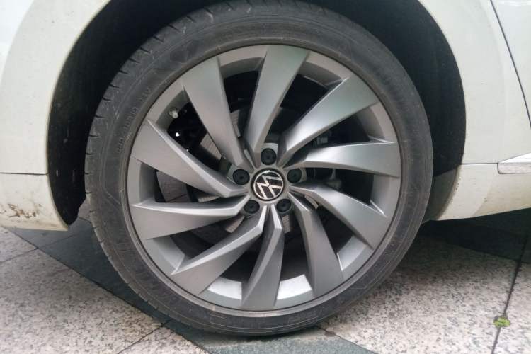 Used Volkswagen FAW-Volkswagen CC 2021 380TSI Striking Edition Exterior 2