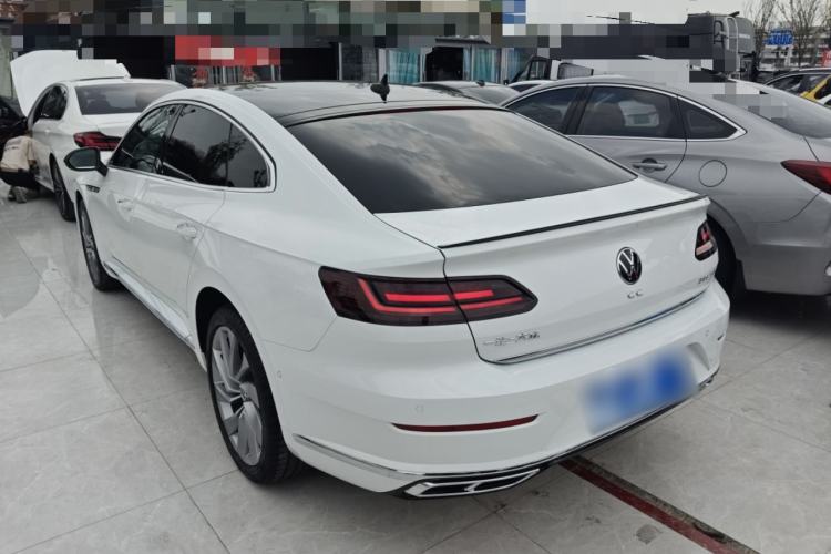 Used Volkswagen FAW-Volkswagen CC 2021 380TSI Striking Edition Exterior 2