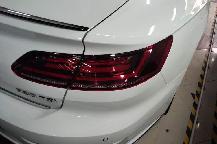 Used Volkswagen FAW-Volkswagen CC 2021 380TSI Brilliant Edition Exterior 3