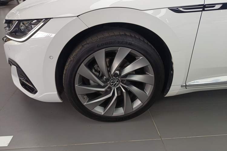 Used Volkswagen FAW-Volkswagen CC 2021 380TSI Striking Edition Exterior 4