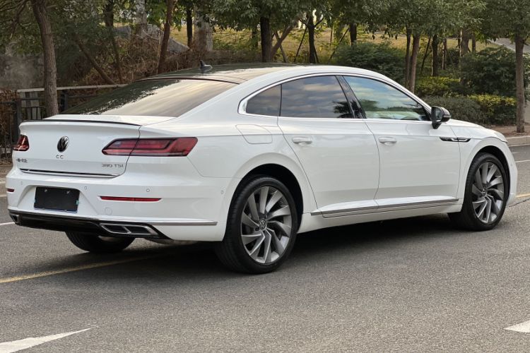 Used Volkswagen FAW-Volkswagen CC 2021 380TSI Striking Edition Exterior 4